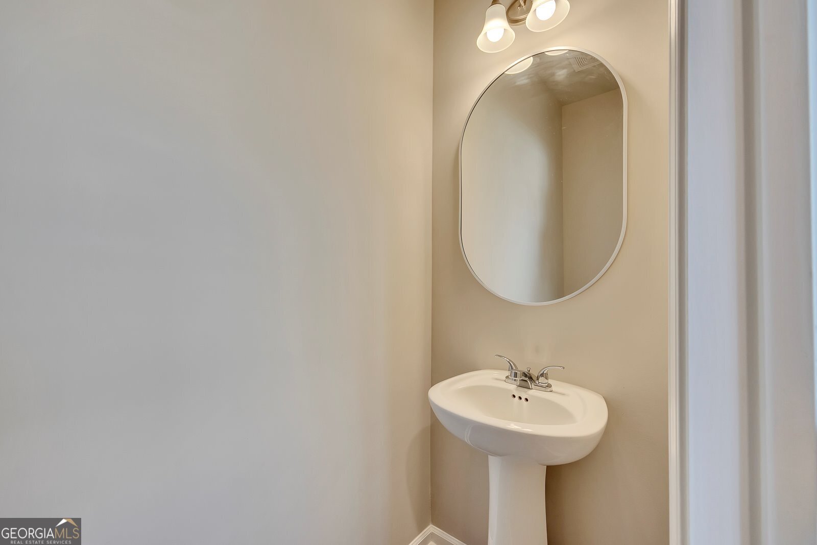100 Valley Brook Way Property Photo 7