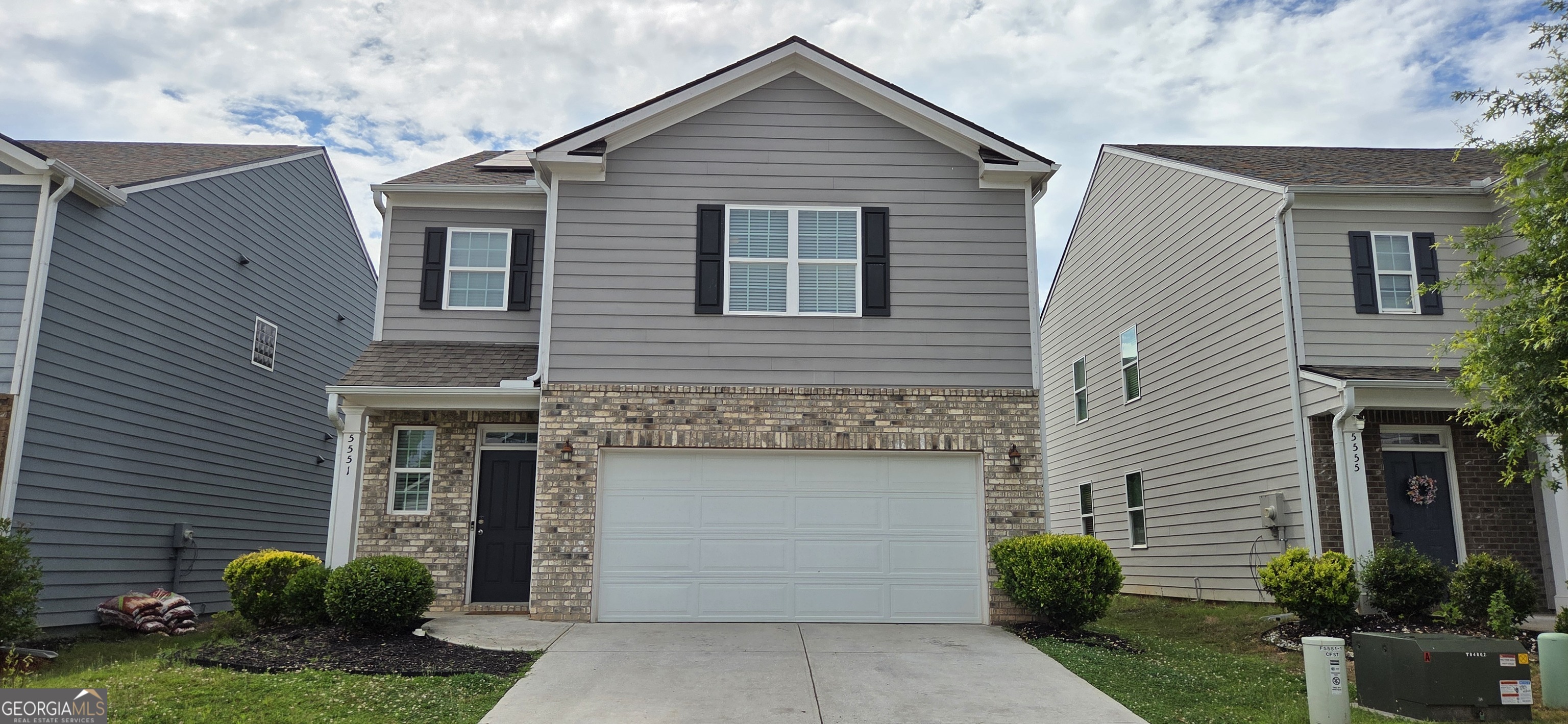 5551 Foxglove Way Property Photo 1