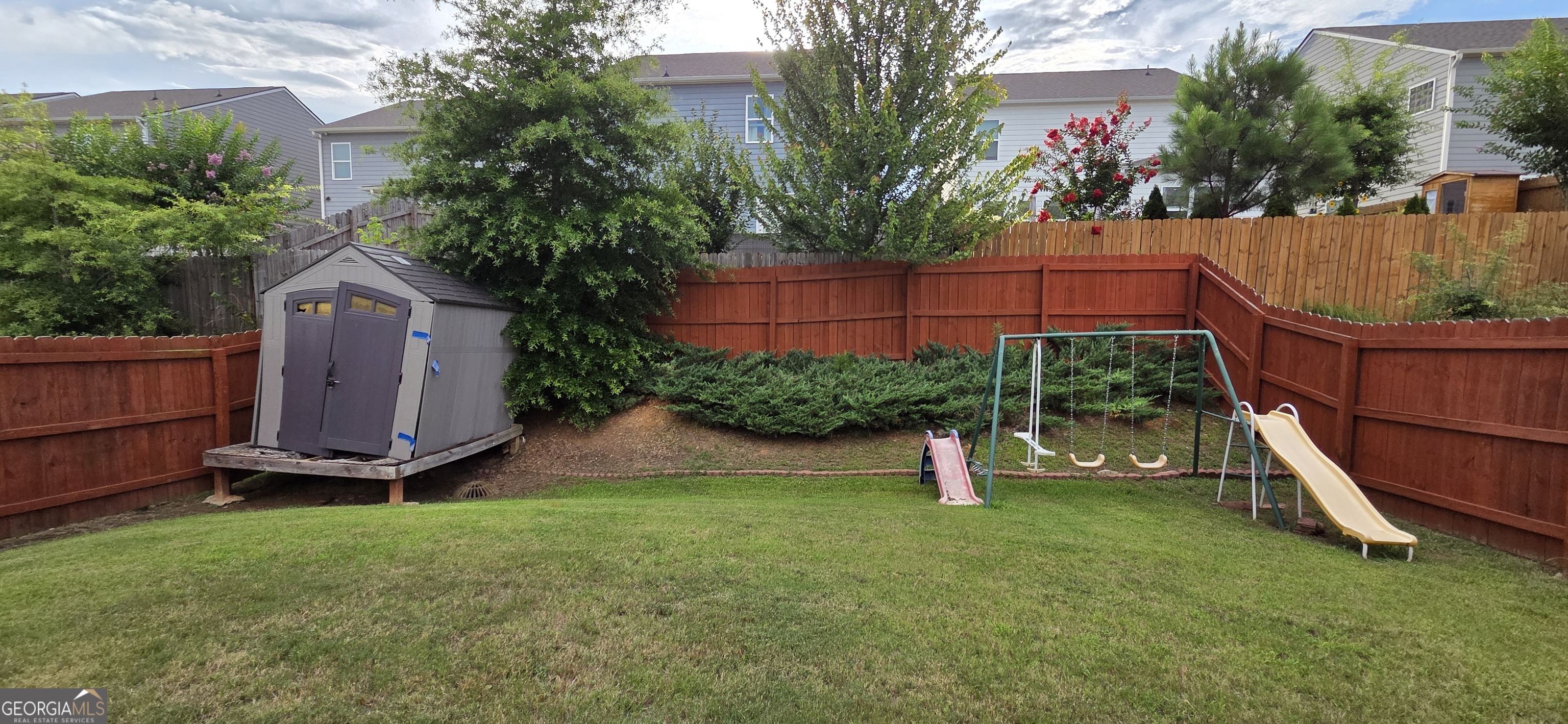 5551 Foxglove Way Property Photo 26