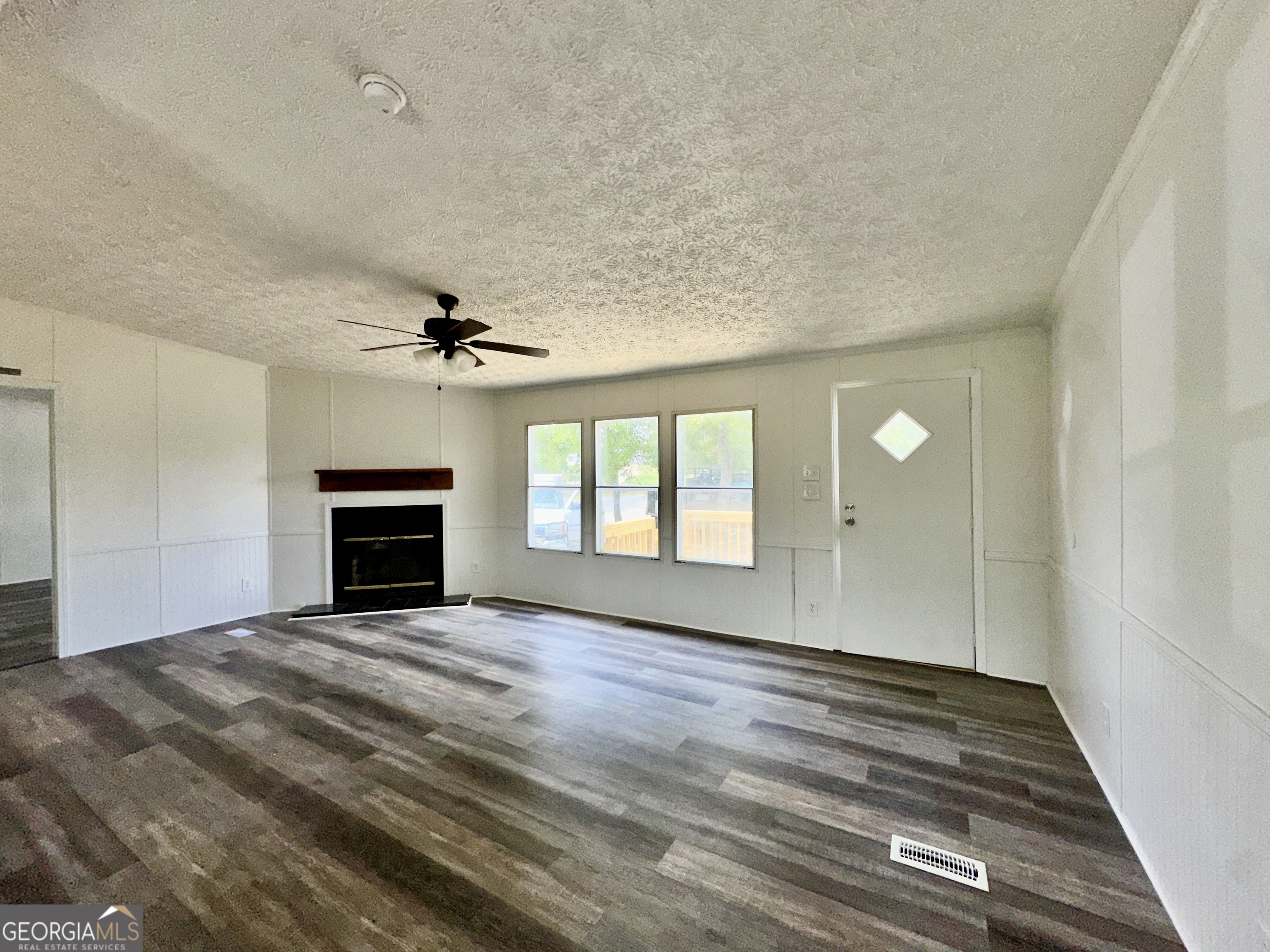 93 Tucker Road Property Photo 7
