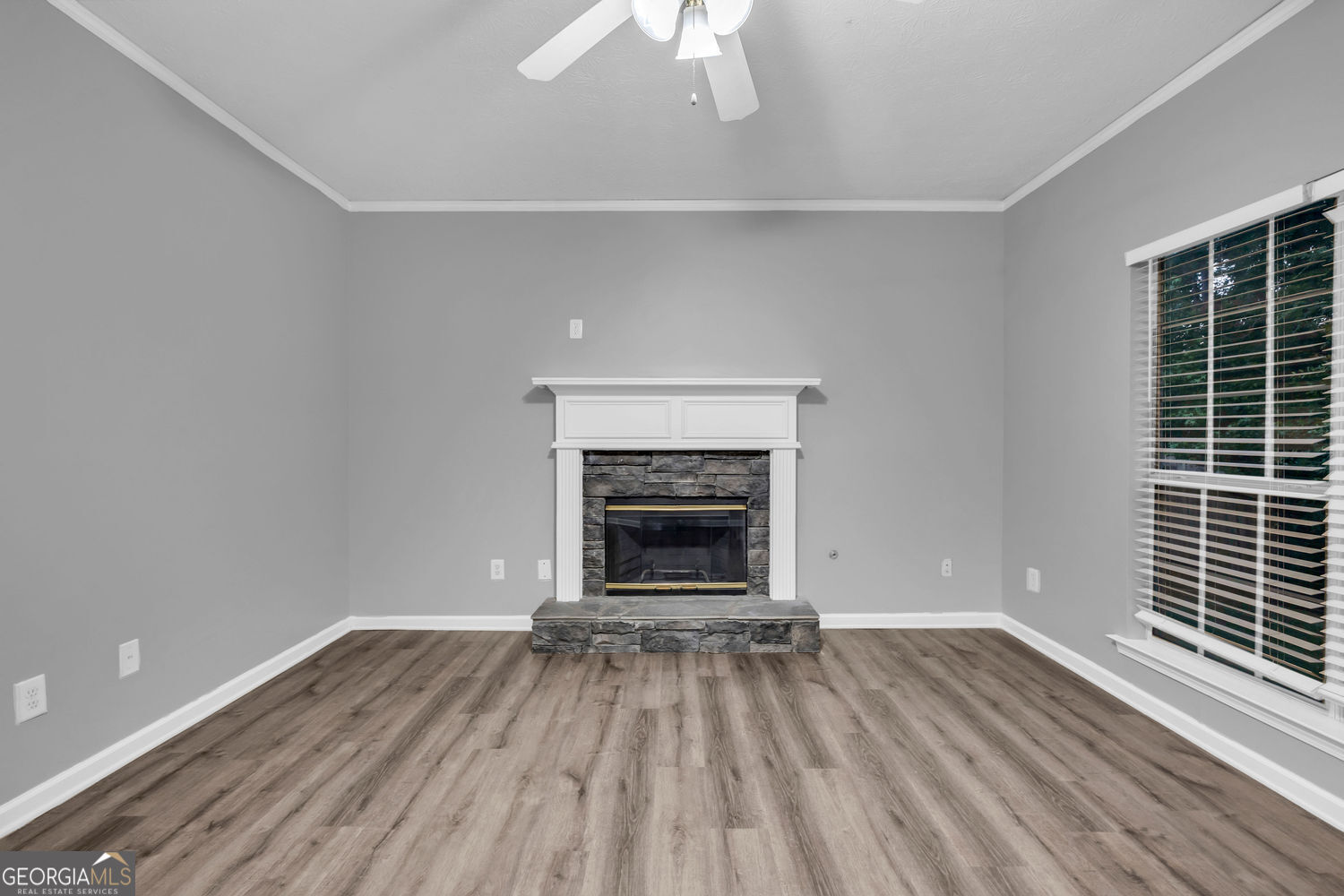 261 Sunderland Way Property Photo 13