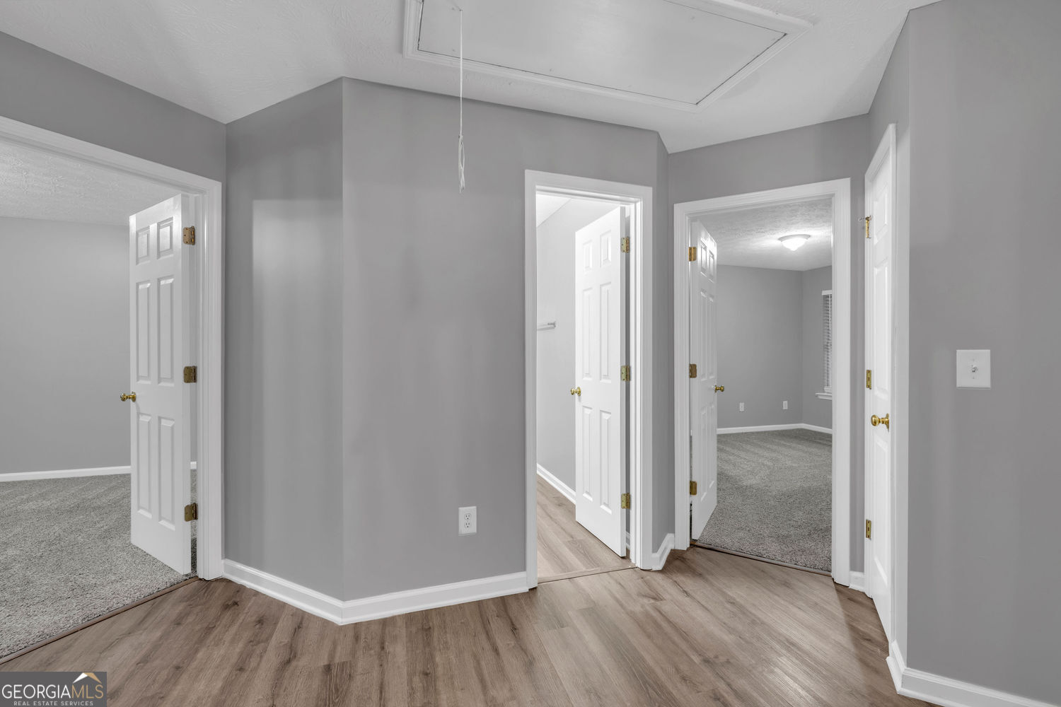 261 Sunderland Way Property Photo 15