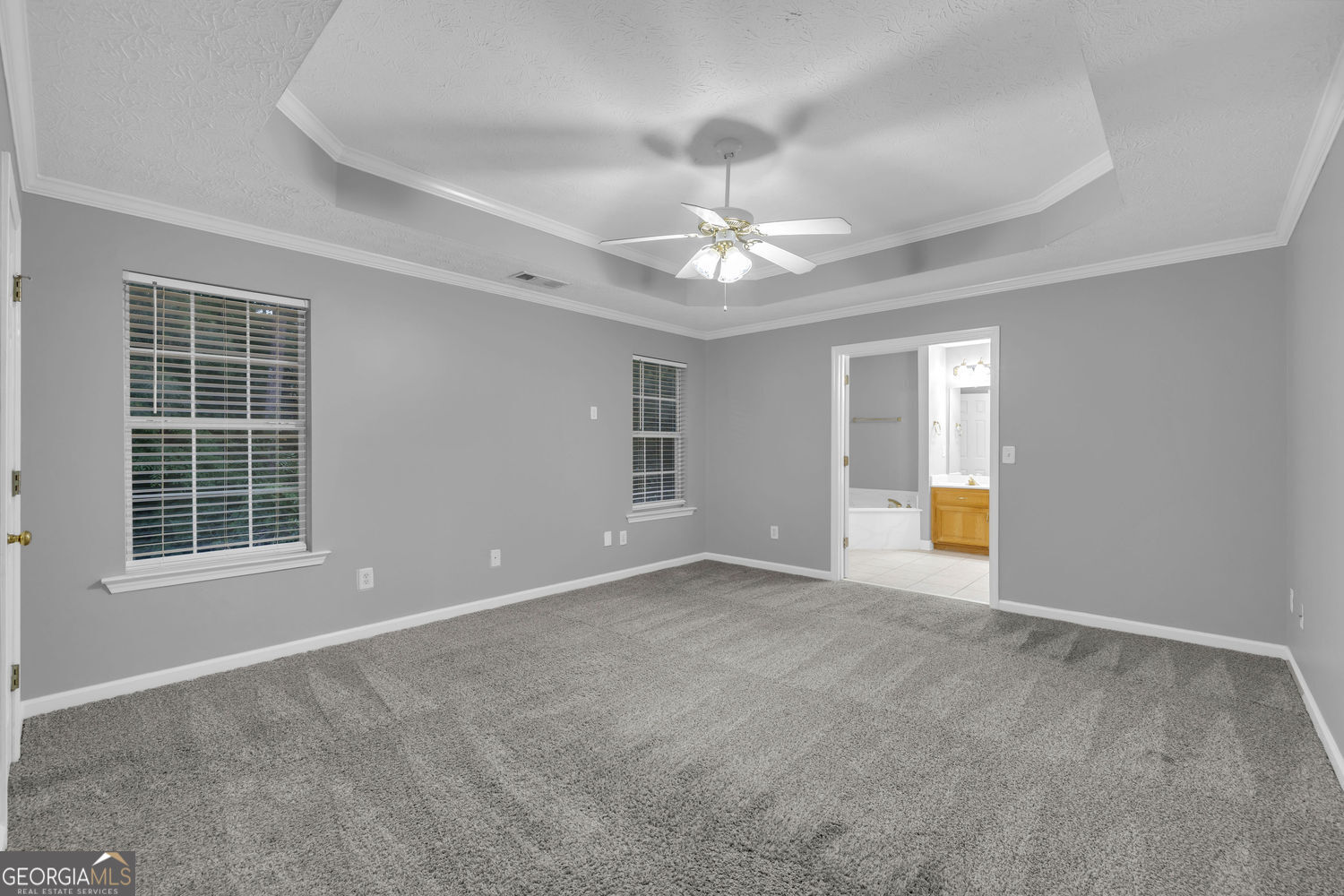 261 Sunderland Way Property Photo 17