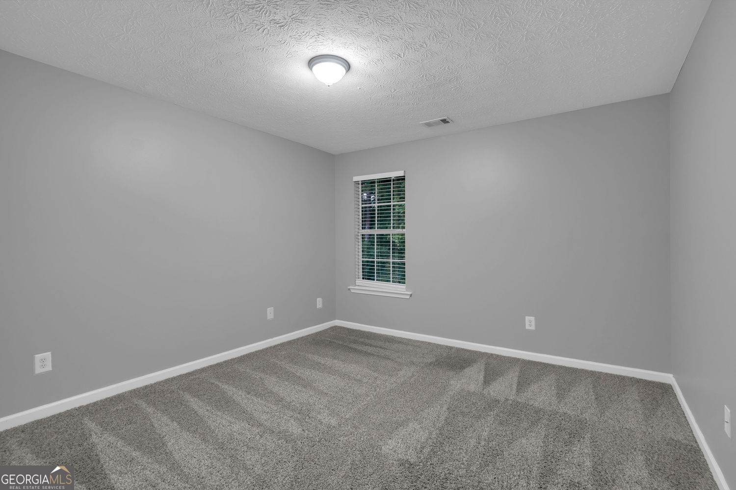 261 Sunderland Way Property Photo 21