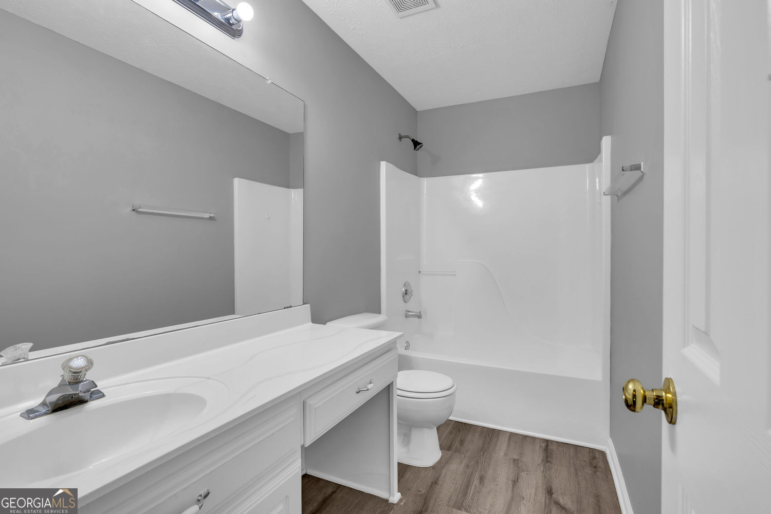 261 Sunderland Way Property Photo 23