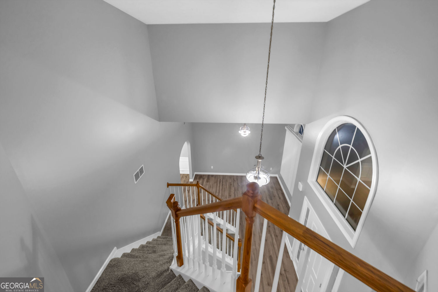 261 Sunderland Way Property Photo 28