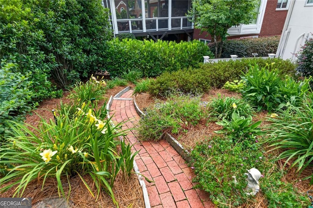 5327 Claridge Square Property Photo 75