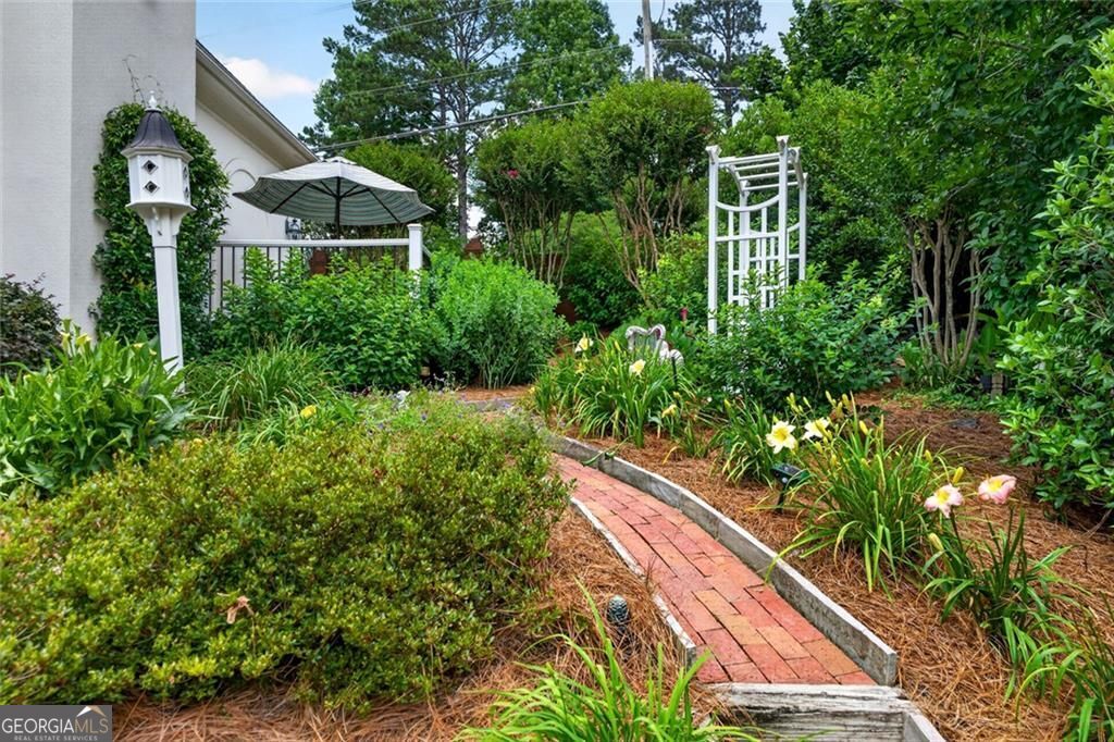 5327 Claridge Square Property Photo 76