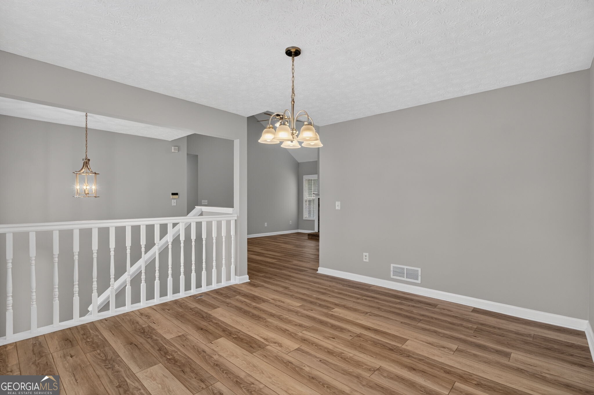 4025 Hemingway Drive Property Photo 11