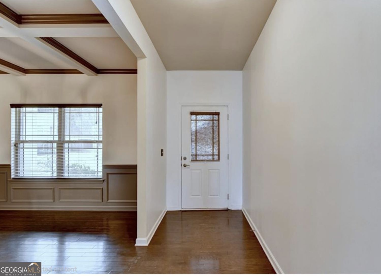 1376 Castleberry Drive Property Photo 3