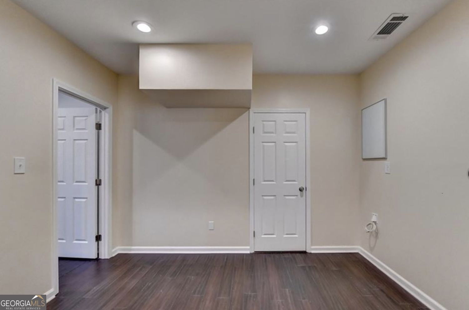 1376 Castleberry Drive Property Photo 16