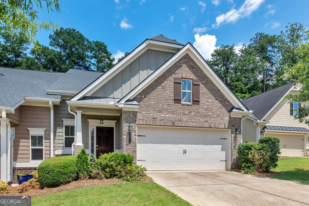 4514 Grenadine Circle Property Photo 2