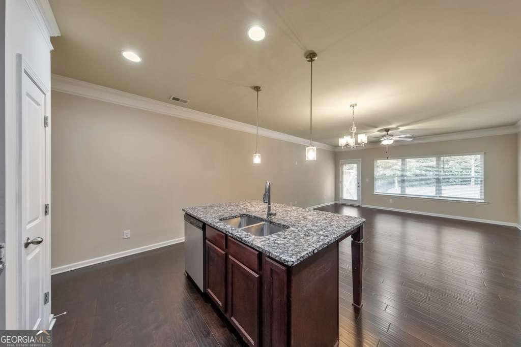 4514 Grenadine Circle Property Photo 9