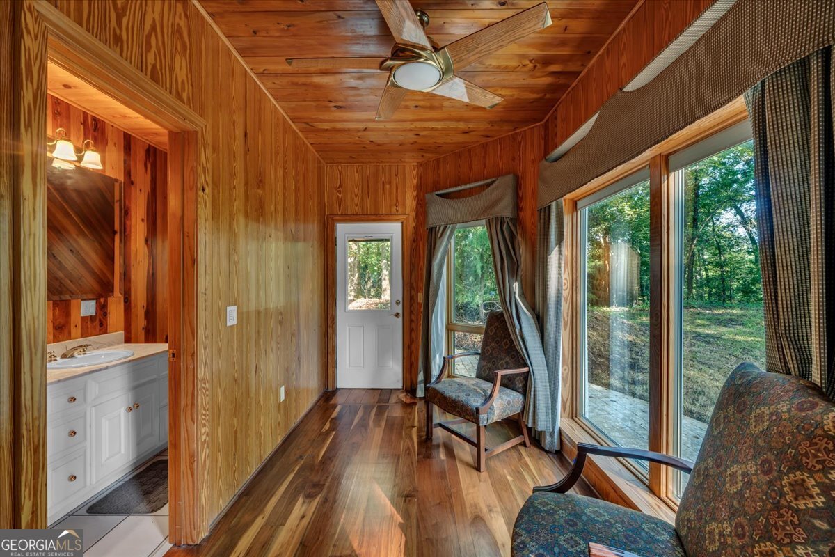1060 Cooks Mill Road Property Photo 48