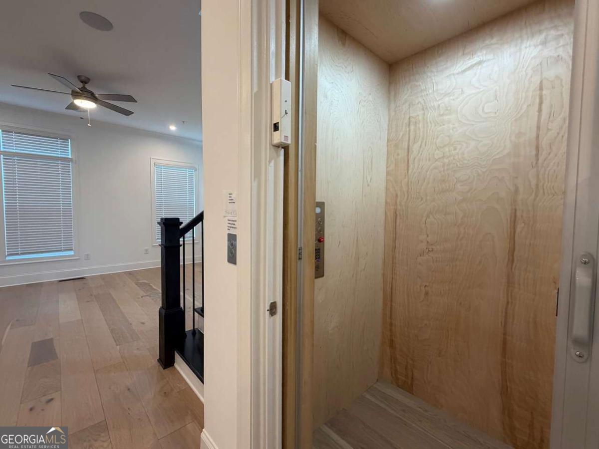 343 Concord Street Property Photo 4