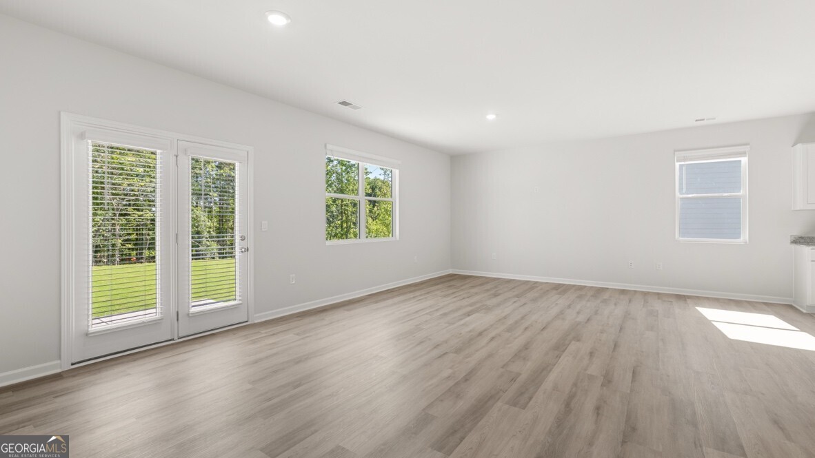 2941 Holden Street Property Photo 12