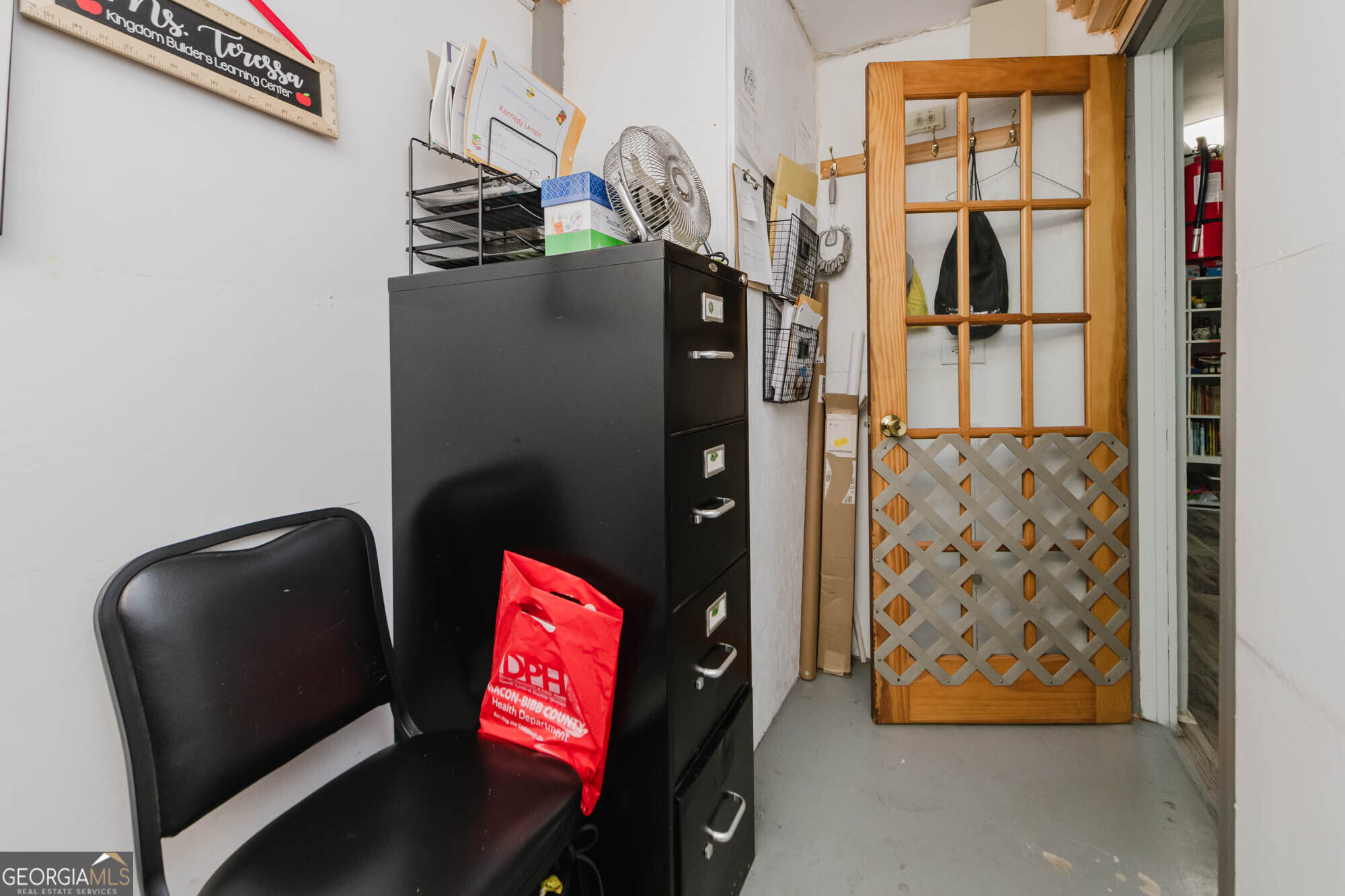 1212 Green Street Property Photo 6