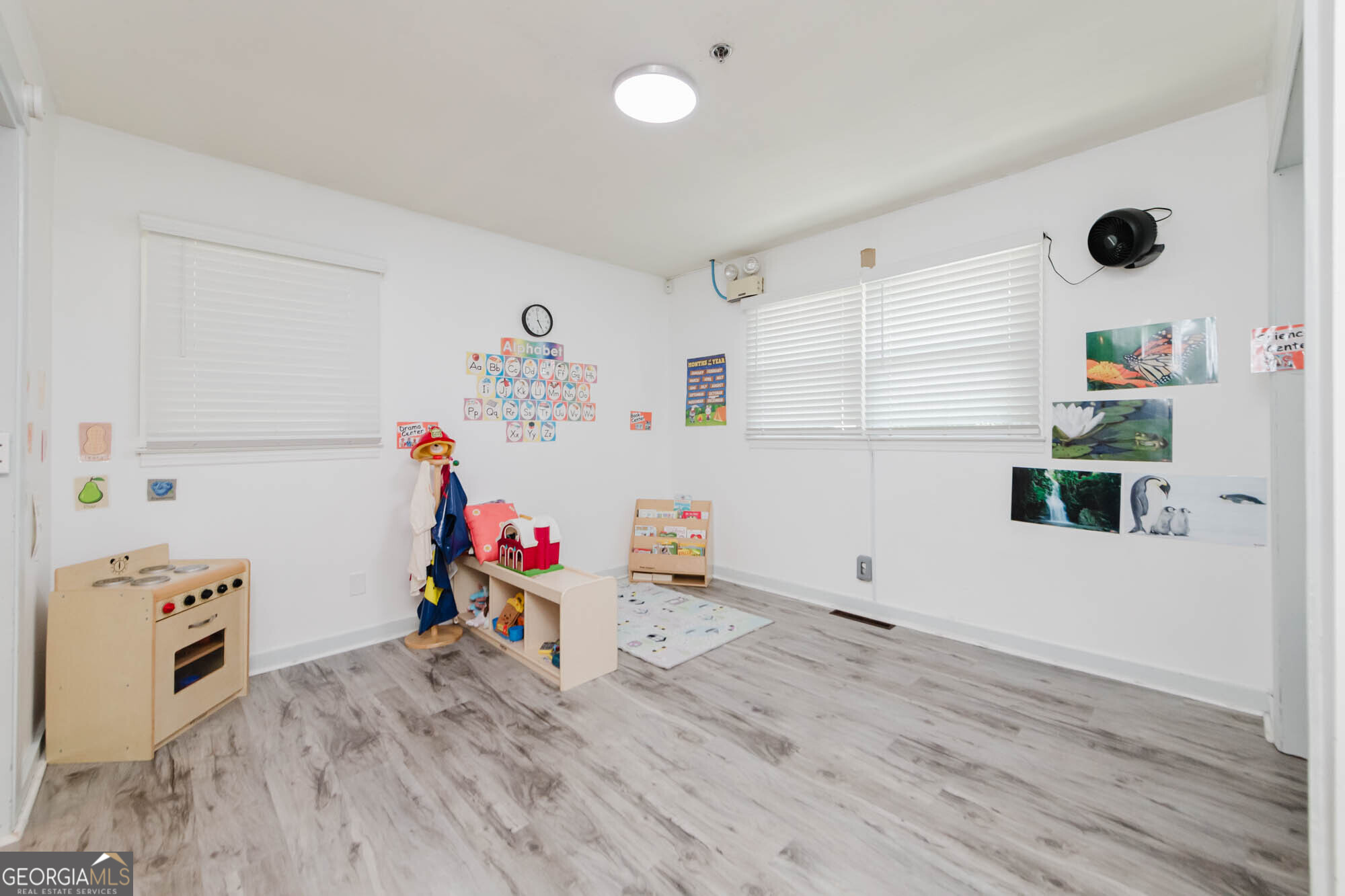 1212 Green Street Property Photo 15