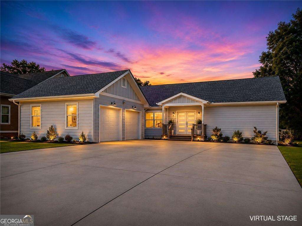 9058 Woodlake Lane Property Photo 1