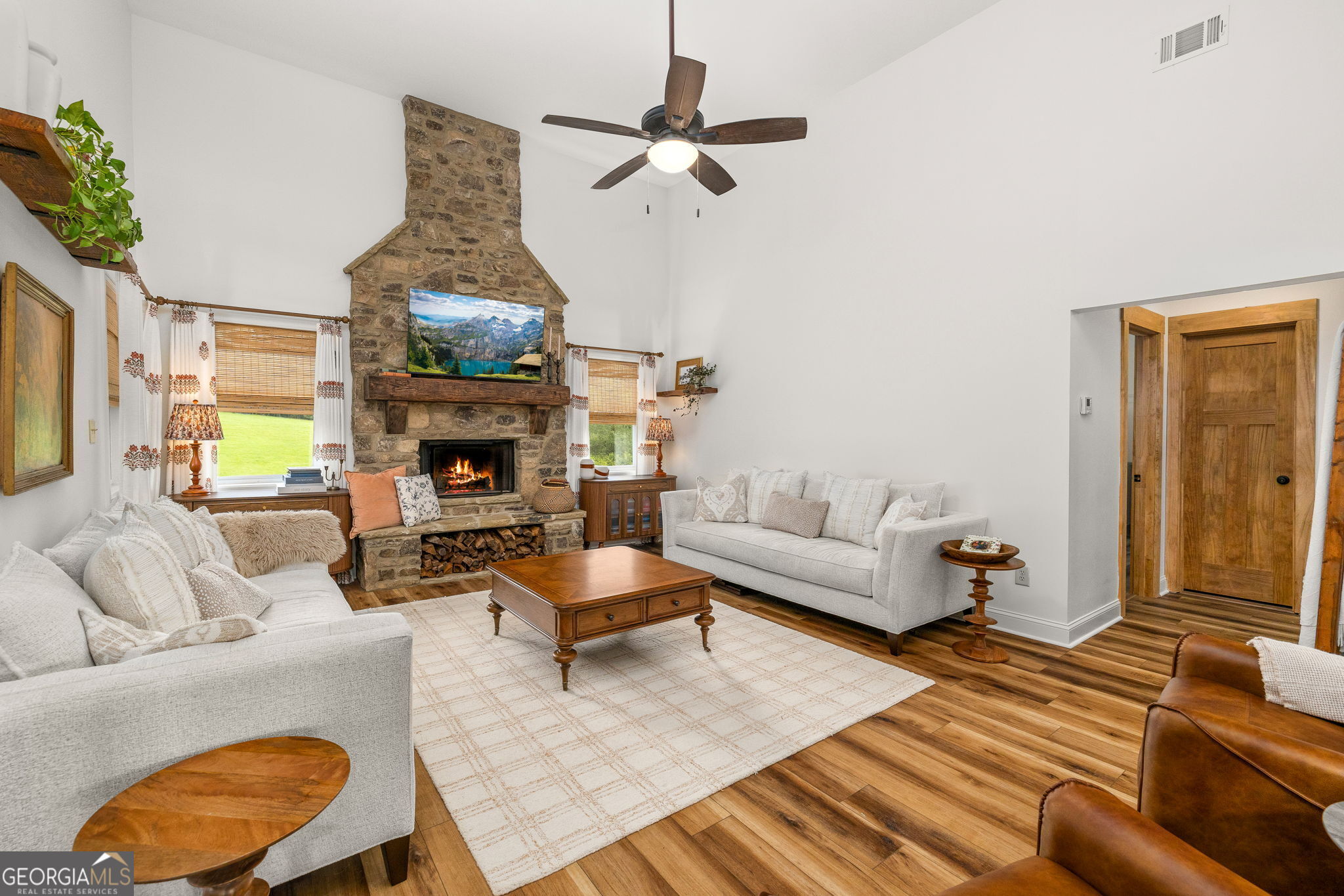 828 Garner Road Property Photo 16
