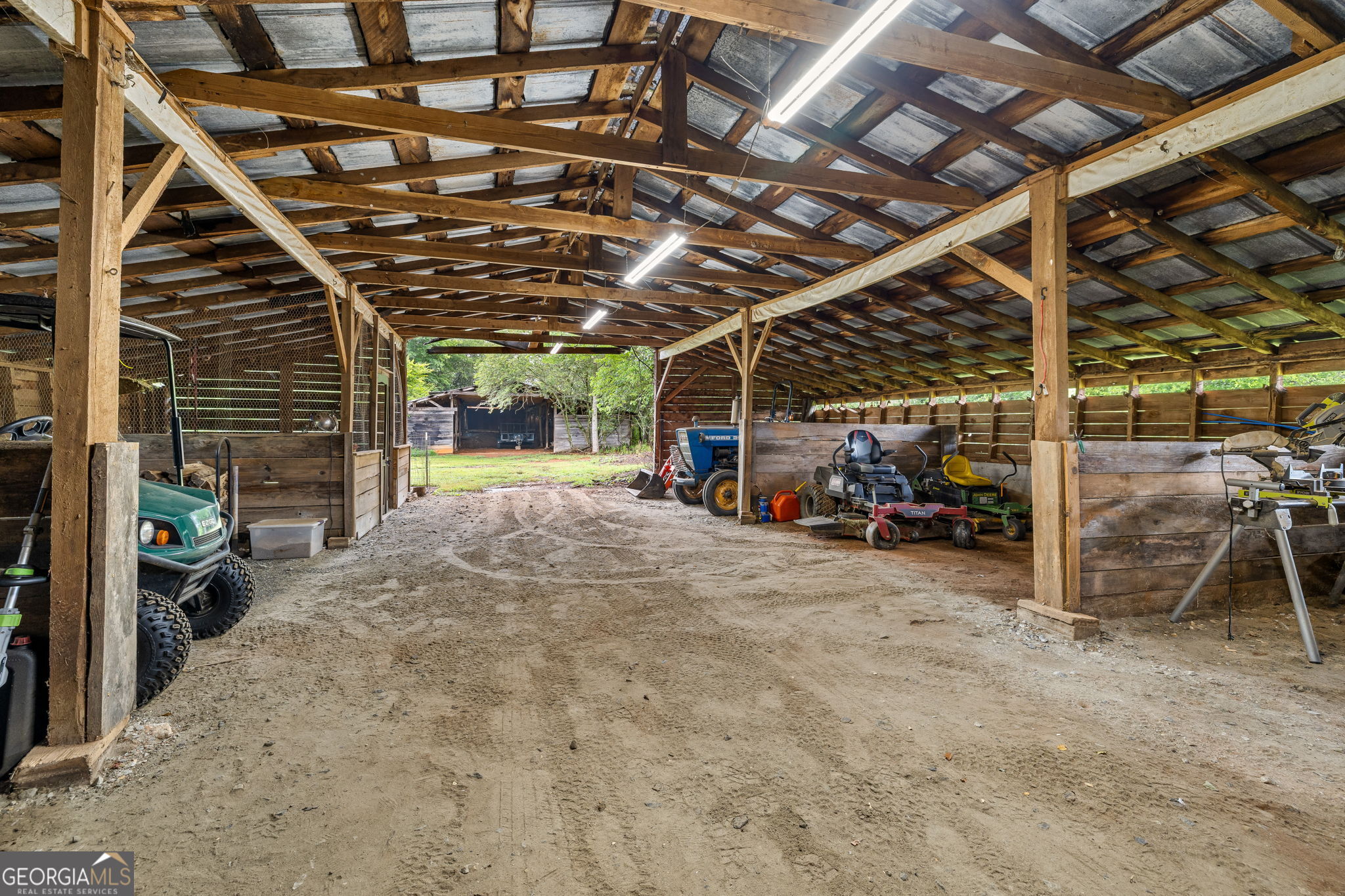828 Garner Road Property Photo 48