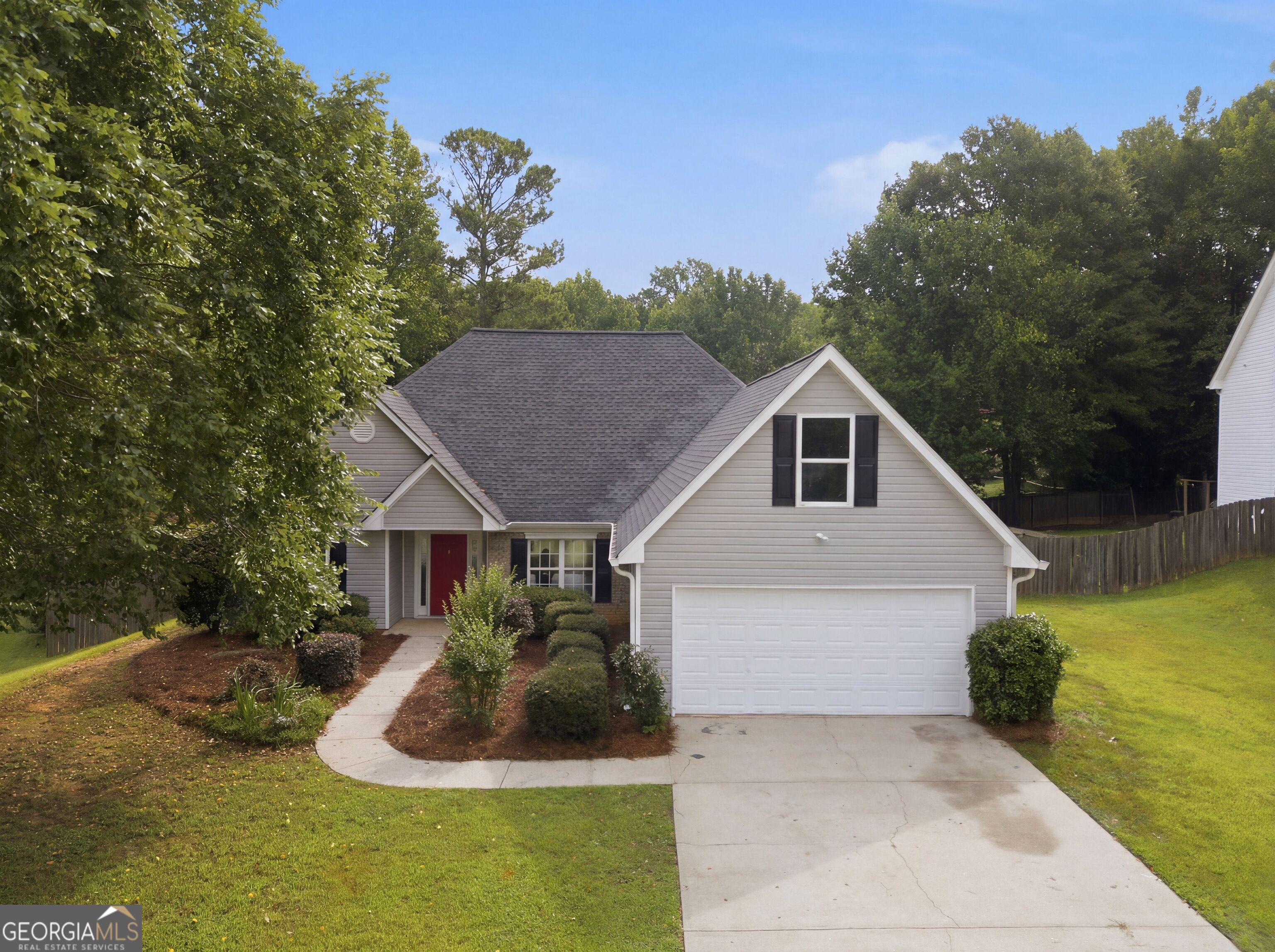 2500 Huntington Drive Property Photo 1