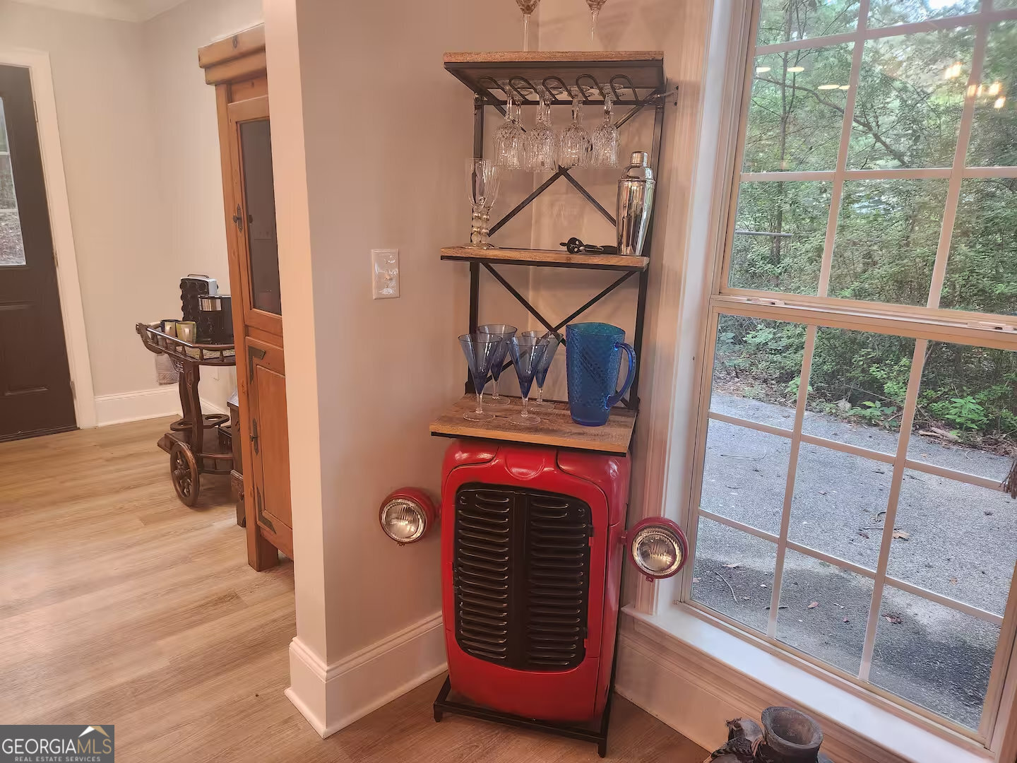 6765 Virlyn B Smith Road Property Photo 14