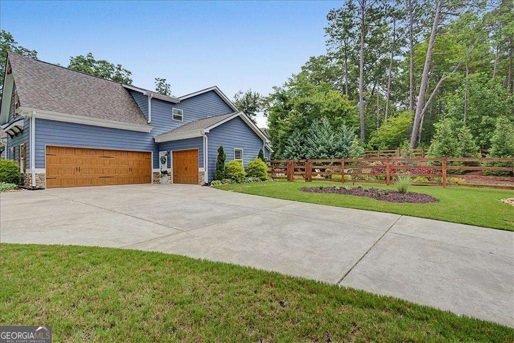102 Bear Drive Property Photo 8