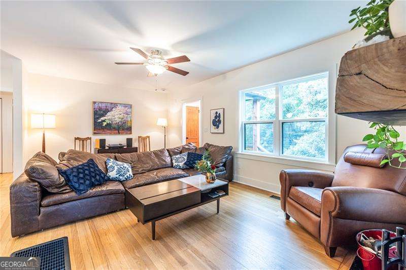 1464 Oldfield Road Property Photo 13