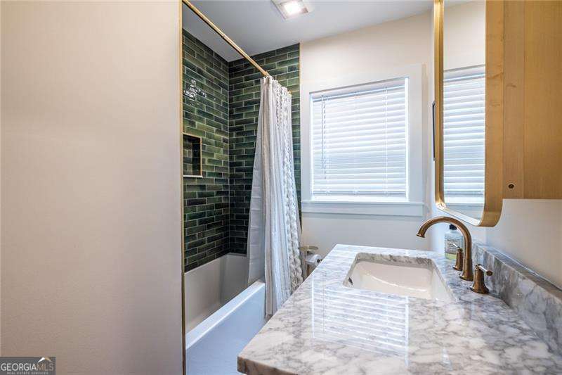 1464 Oldfield Road Property Photo 37