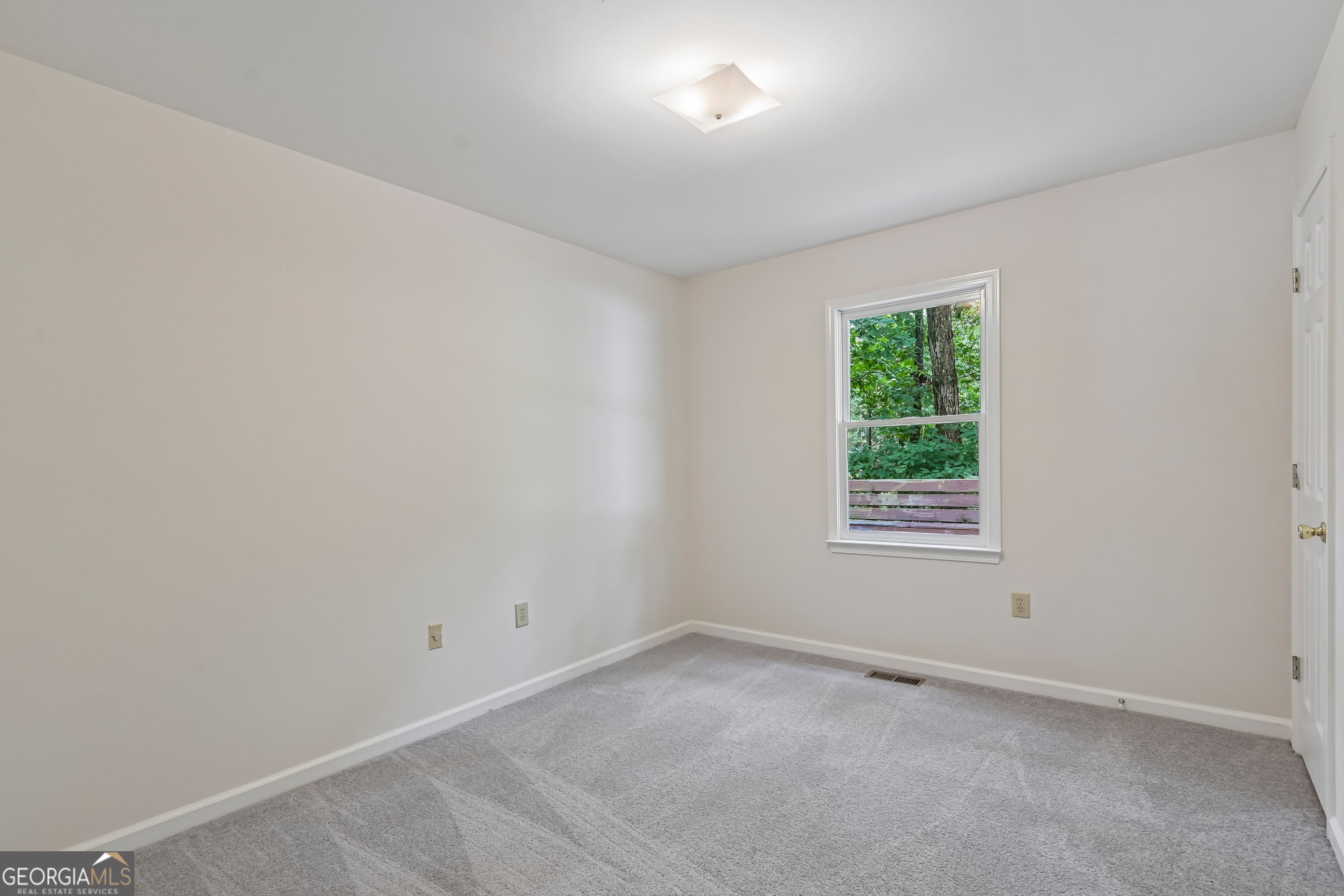 18 Misty Ridge Place Property Photo 4