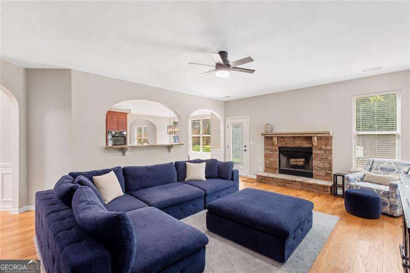 4815 Roosevelt Circle Property Photo 7