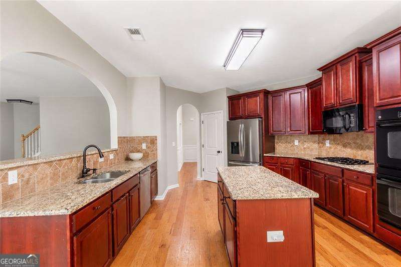 4815 Roosevelt Circle Property Photo 23