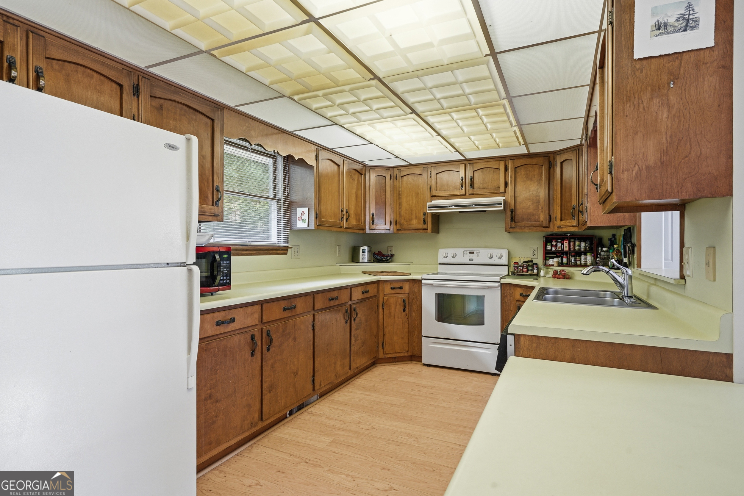 2325 Ridgecrest Circle Property Photo 11