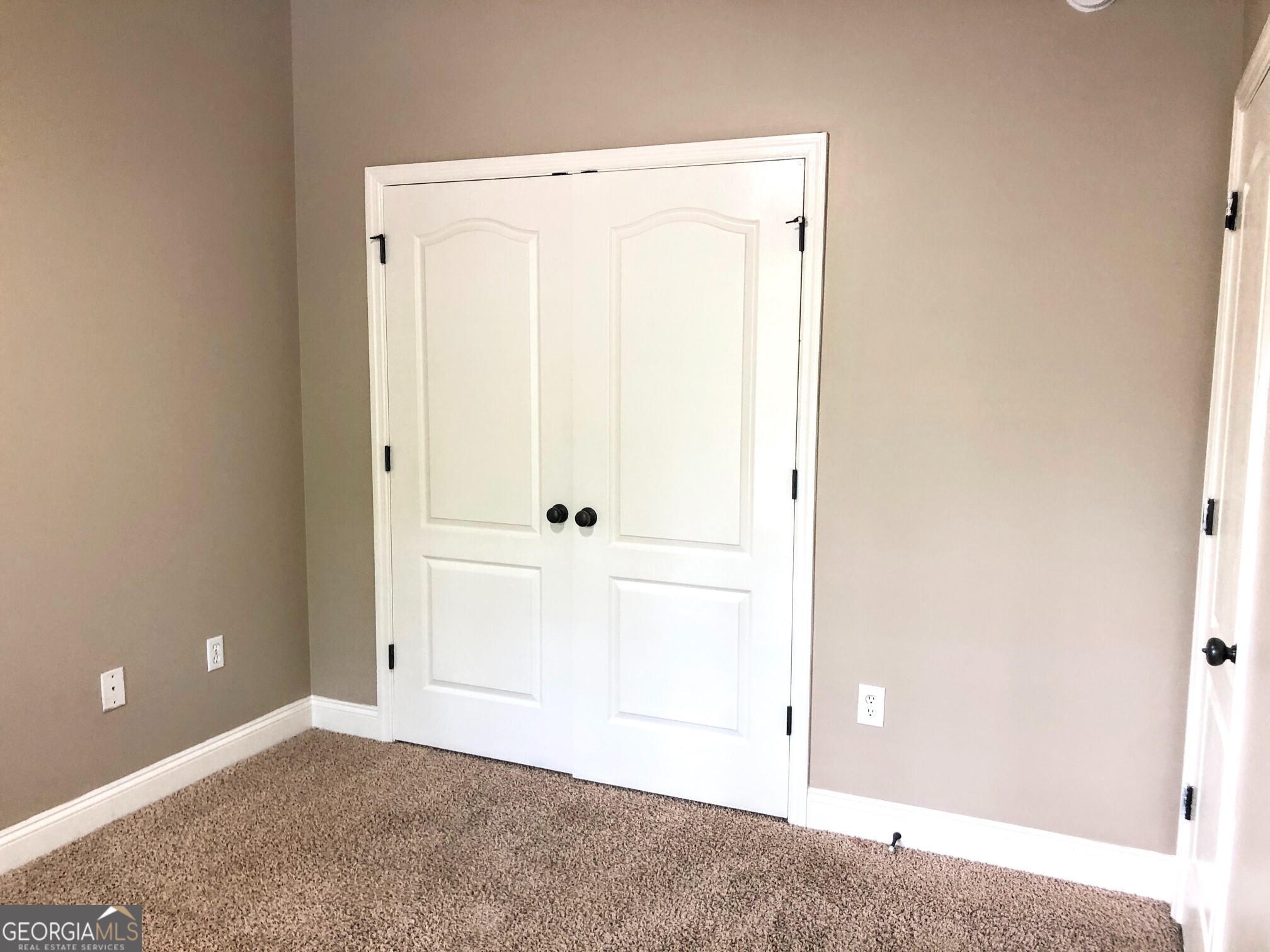 1121 Livingston Trail Property Photo 17