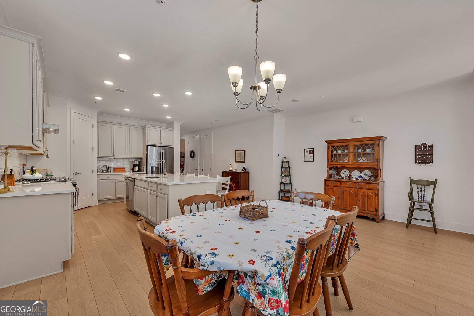 308 Carriage Glen Lane Property Photo 11
