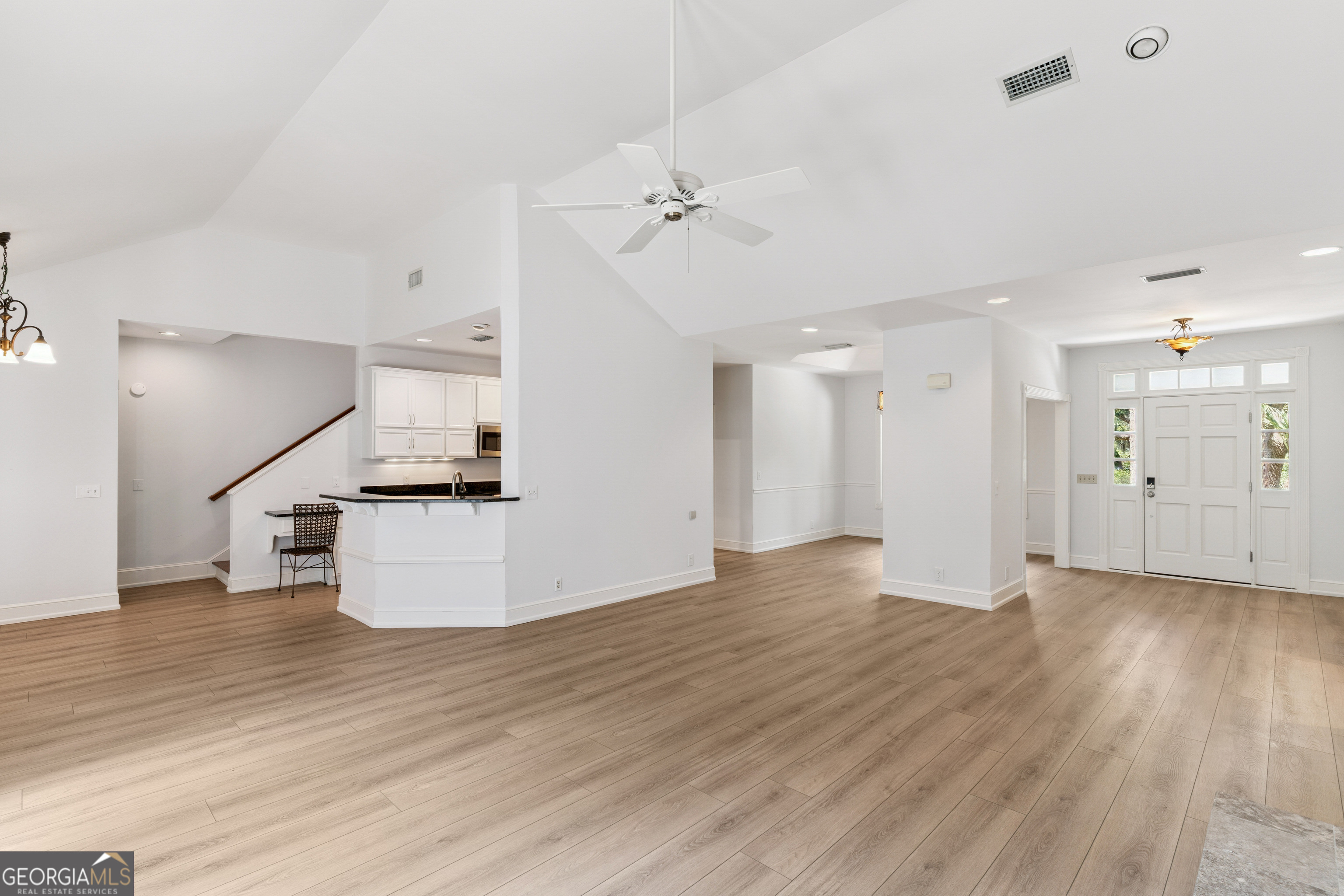 400 Vassar Point Drive Property Photo 16