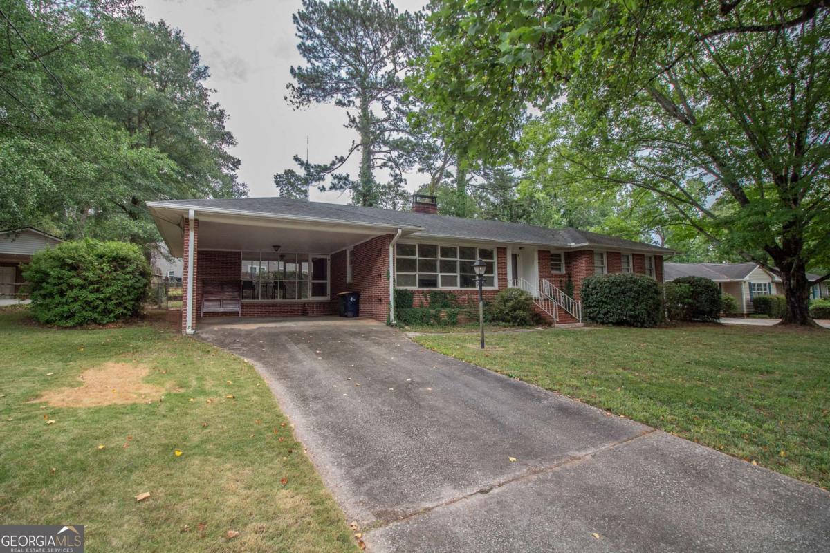 325 Fortson Drive Property Photo 2