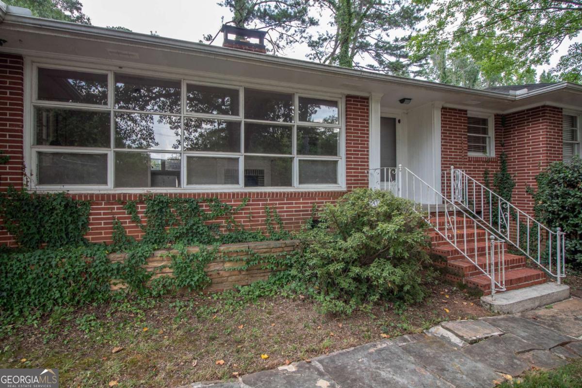 325 Fortson Drive Property Photo 4