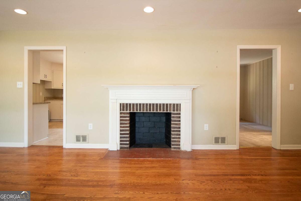 325 Fortson Drive Property Photo 8