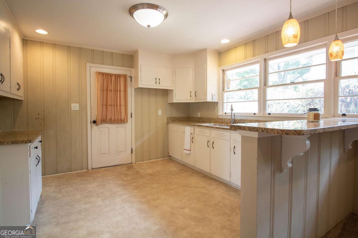 325 Fortson Drive Property Photo 10