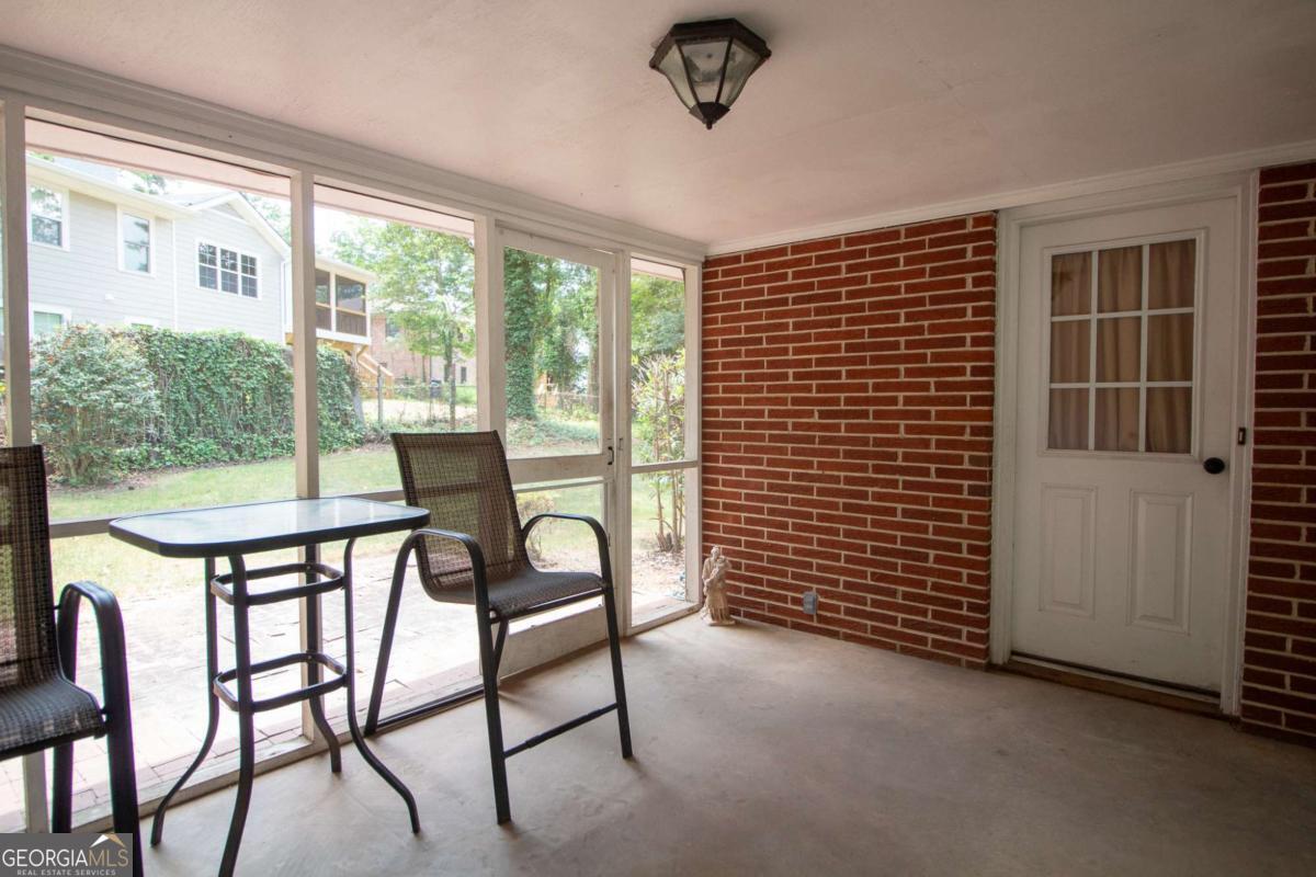 325 Fortson Drive Property Photo 32