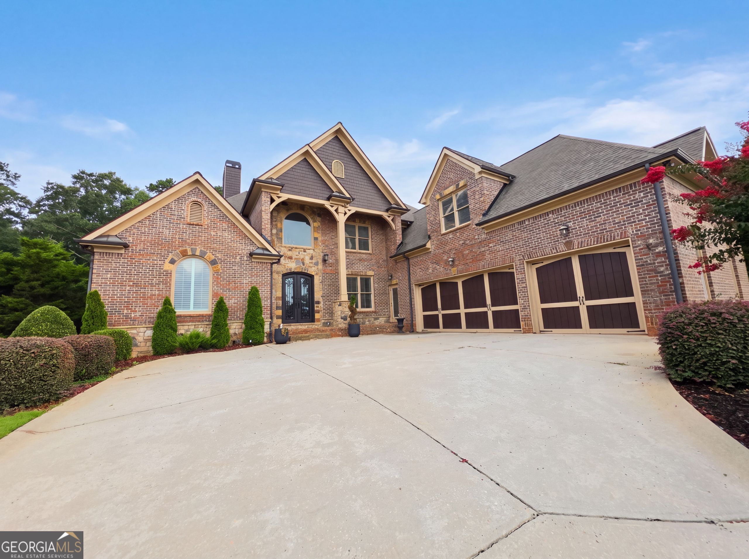 2711 Wildflower Way Property Photo 1