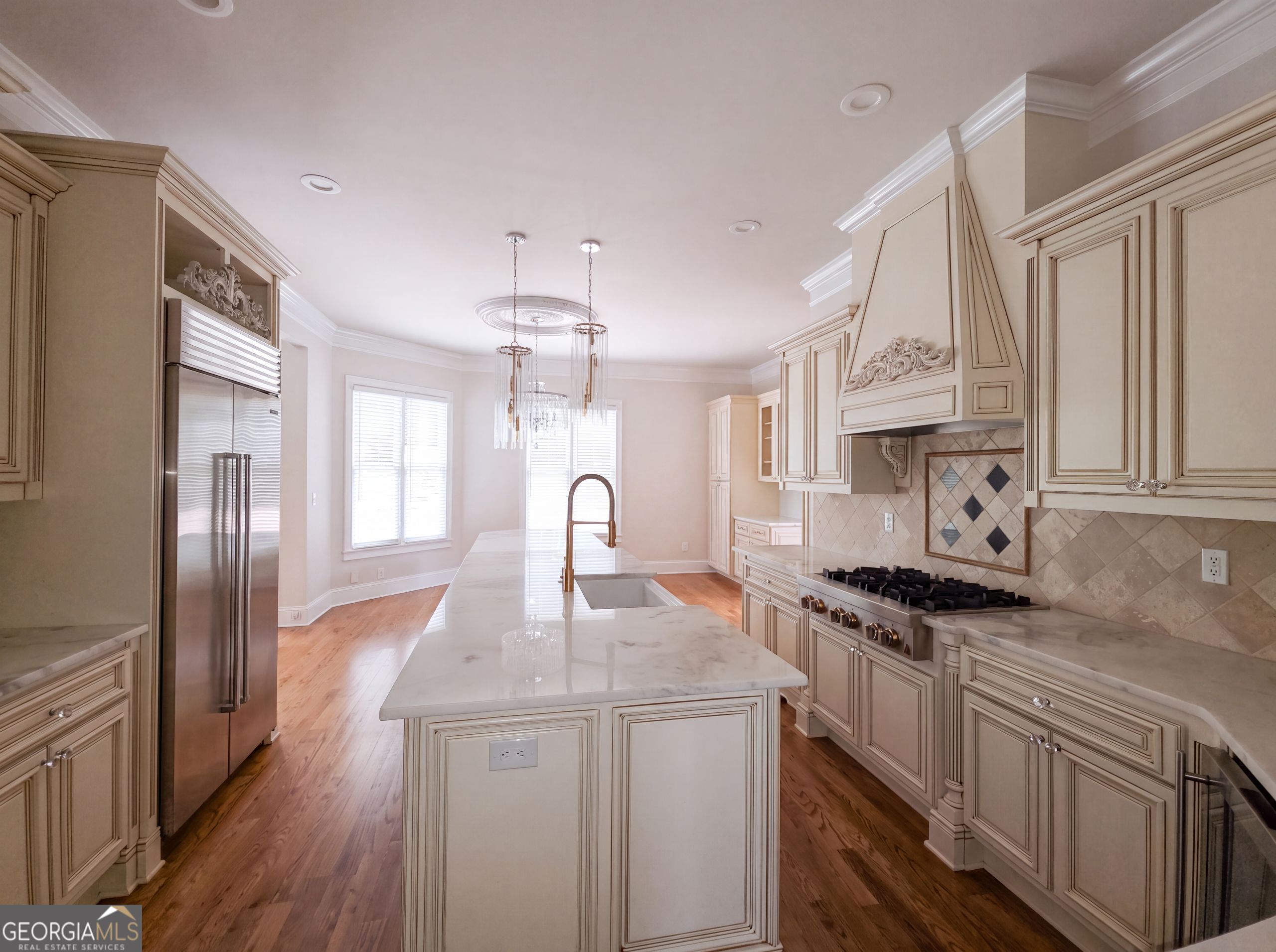 2711 Wildflower Way Property Photo 2