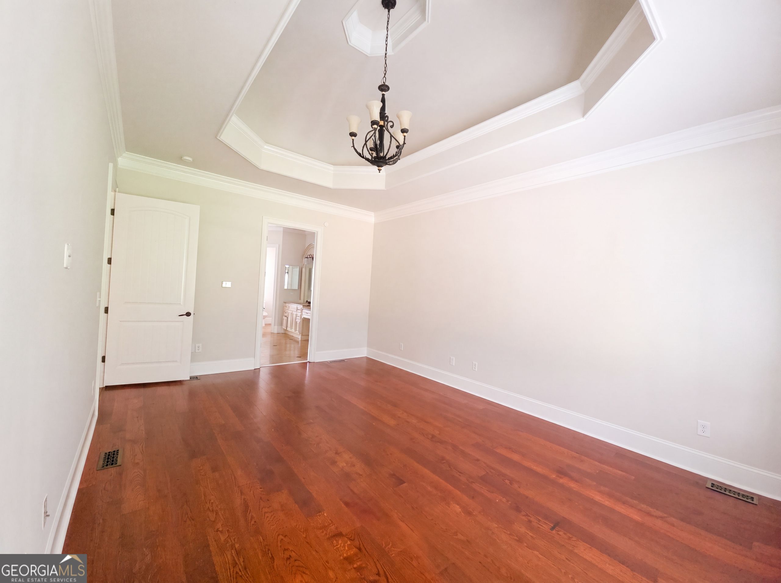 2711 Wildflower Way Property Photo 4