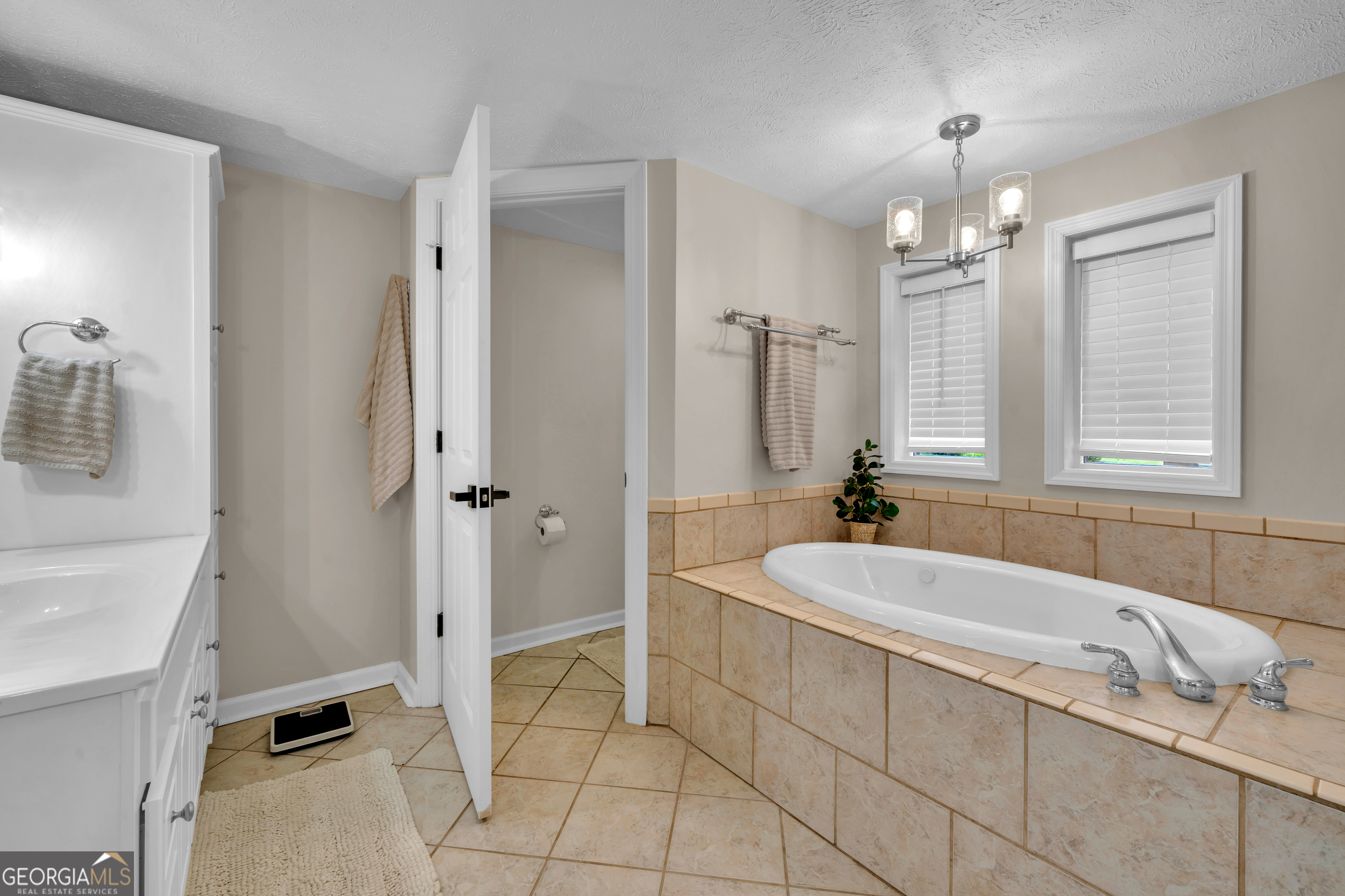 20 Hurst Road Property Photo 24