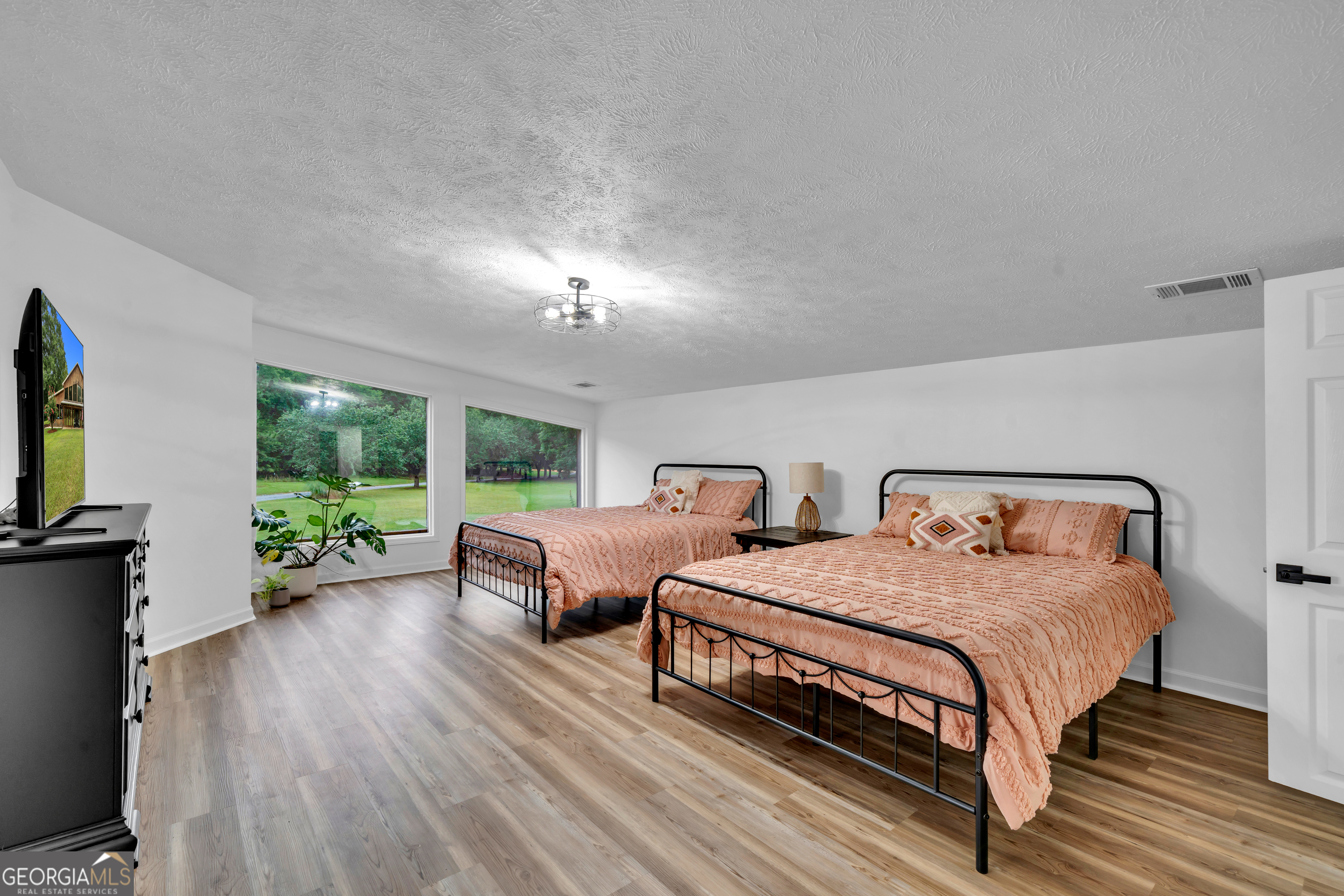 20 Hurst Road Property Photo 35