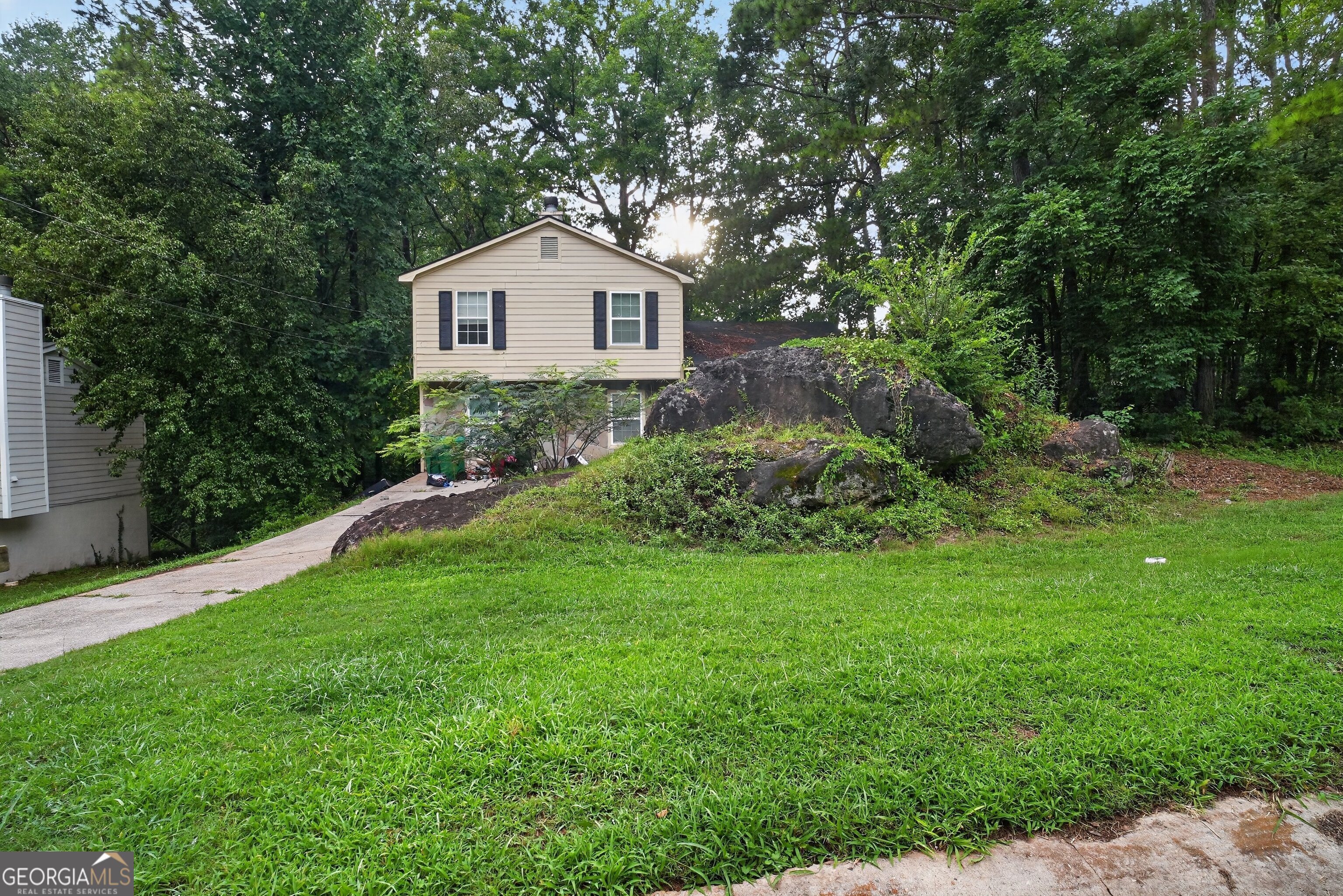 3040 Orbit Circle Property Photo 1