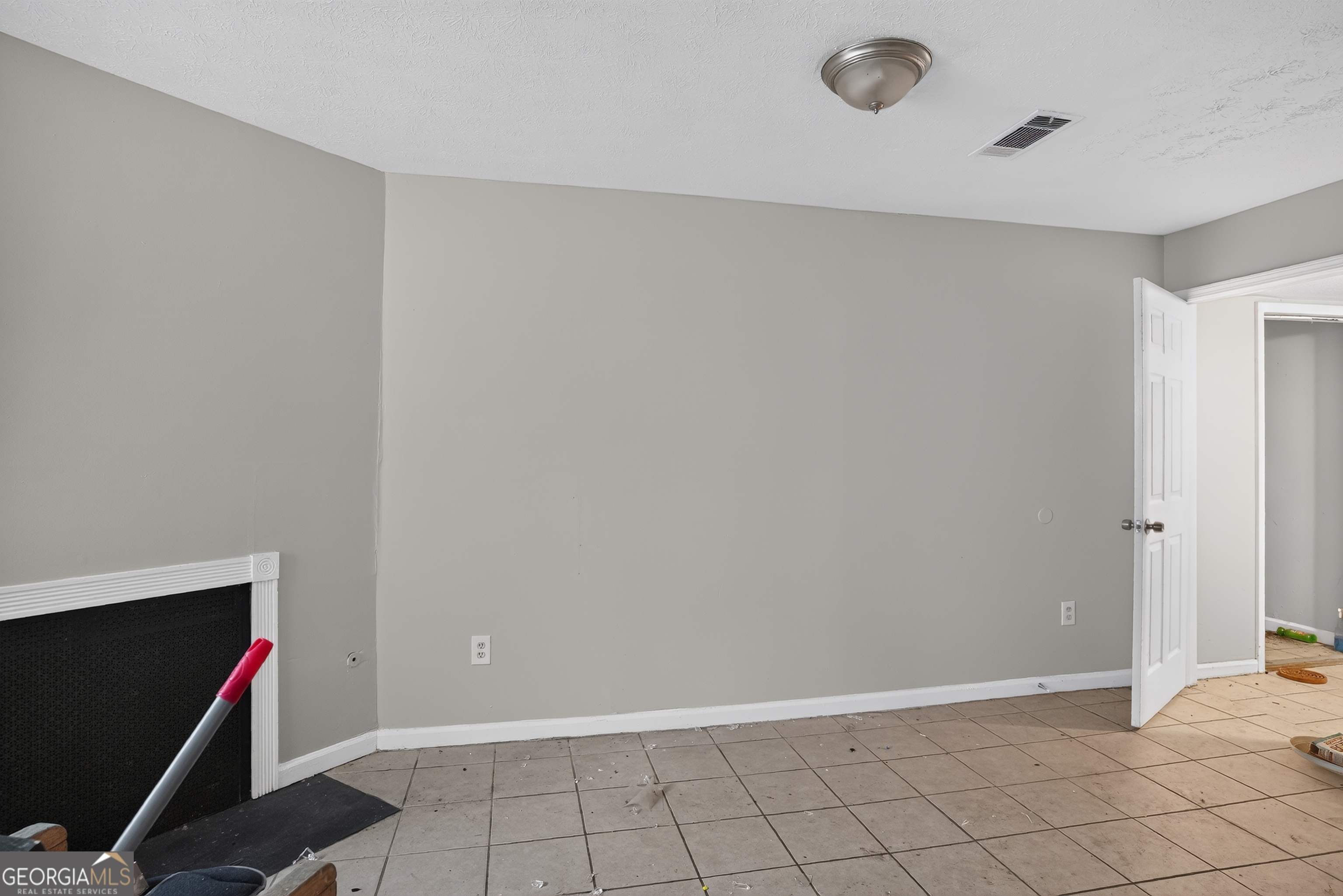 3040 Orbit Circle Property Photo 19