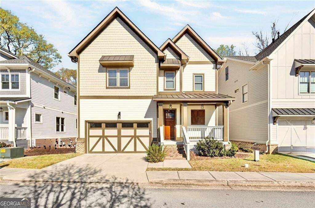 5989 Kenn Manor Way Property Photo 1